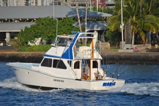 Shared Deep Sea Full-Day Fishing Charter in Hawaiian Waters