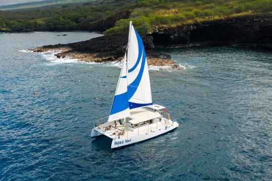 Deluxe Sail & Snorkel to the Captain Cook Monument