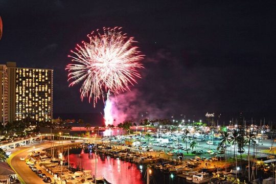 Friday Night Fireworks Experience in Kewalo Harbor