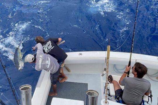 Private Deep Sea Fishing Charter in Honolulu