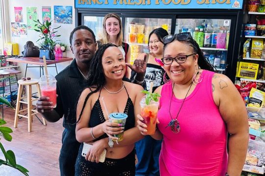 Honolulu City Private Snack and Foodie Tour
